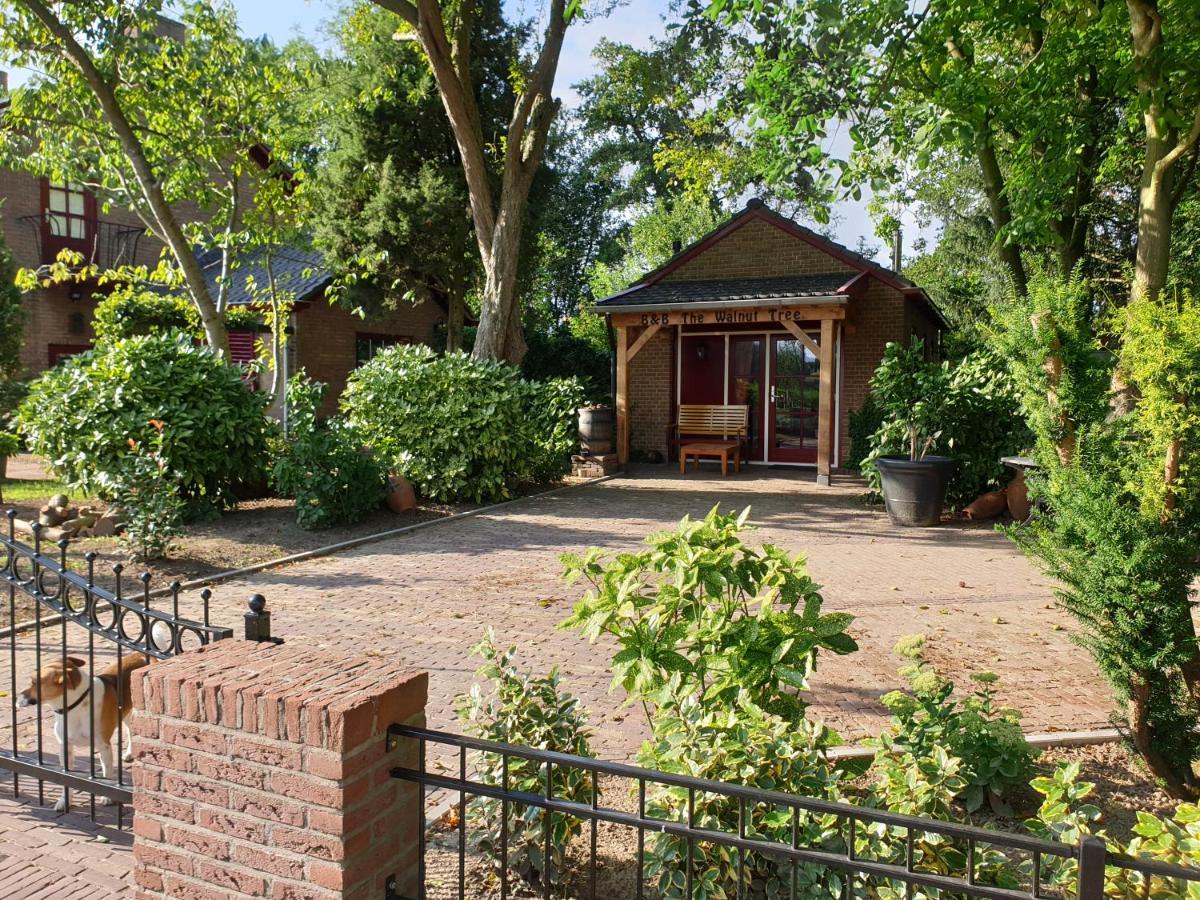 The Walnut Tree Bed & Breakfast Hellevoetsluis Eksteriør bilde